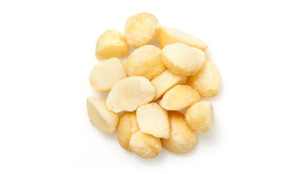 Yupik Macadamia Nuts Medium Pieces 2.2 Lb 35.2 Oz Raw And Unsalted Gluten Free And Kosher Unroasted Oil Free Nuts With Creamy Flavor Source