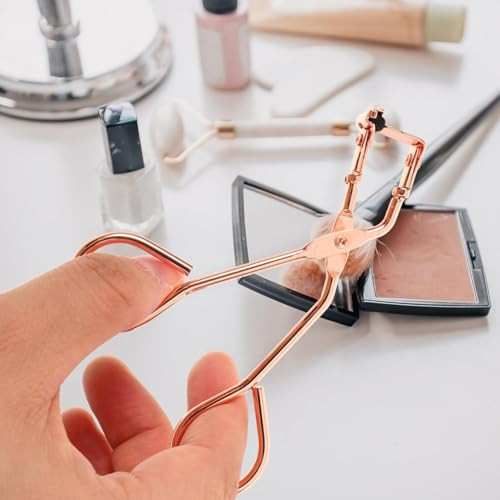 Rose Gold Eyelash Curler With Refill Pads Mini Lash Curler For All Eyelash Shapes Professional Silicone Makeup Tool With Precision Tweezers