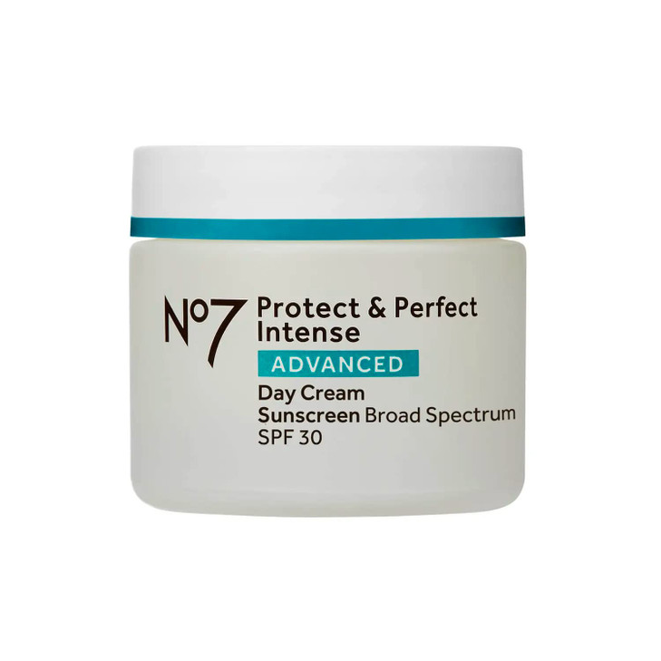 No7 Protect & Perfect Intense Advanced Face Cream - Hydrating Face Moisturizer with SPF - Formulated with Hyaluronic Acid & Collagen Peptide Technolo