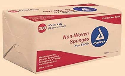 Dynarex Non-Woven Sponges, Non-Sterile, Gauze, for Cleansing, Prepping and Dressing, Highly-Absorbent, Less Linting, 4-Pack, 4"x 4", 4 Ply, 800 Spong