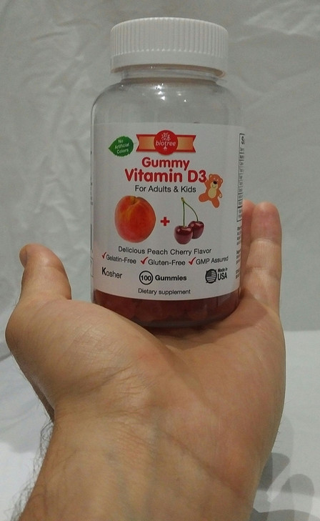 BioTree Labs Vitamin D Gummy Bears - Pack of 100, for Adults & Kids | Peach & Cherry Flavored Chewable Vitamin D3 | Great for Healthy Bones, Teeth, I