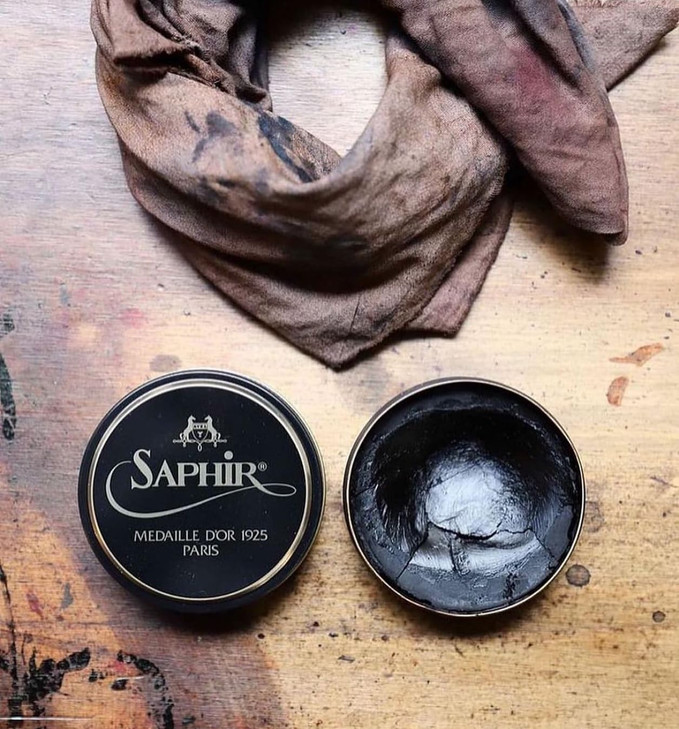 SAPHIR Medaille dOr Pate De Luxe - Natural Wax Shoe Polish for Leather Shining - 50ml - Black
