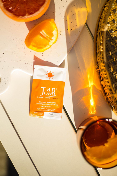 TanTowel Women's Half Body Tan Towelettes - 10 Pack, Plus, 10 Count (Pack of 1)