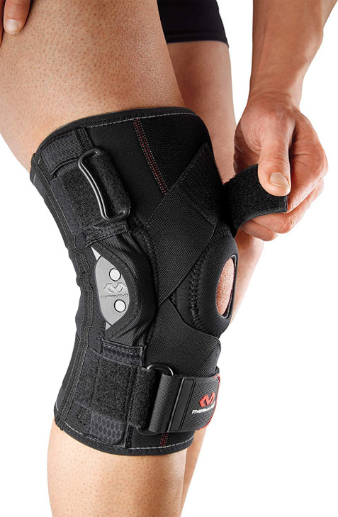 McDavid Hinged Knee Brace for Men and Women, Knee Brace with Side Stabilizers, Knee Compression Sleeves and Stability Straps for ACL, LCL, Arthritis,