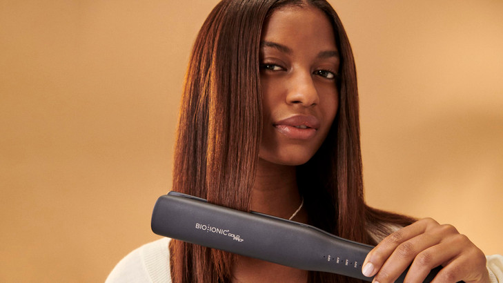 Bio Ionic GoldPro 1.5" Hair Straightener, Blue, Moisturizing Heat Technology & 24K Gold MX, Hair Straightening Iron for Sleek Styles & Flat Iron Curl