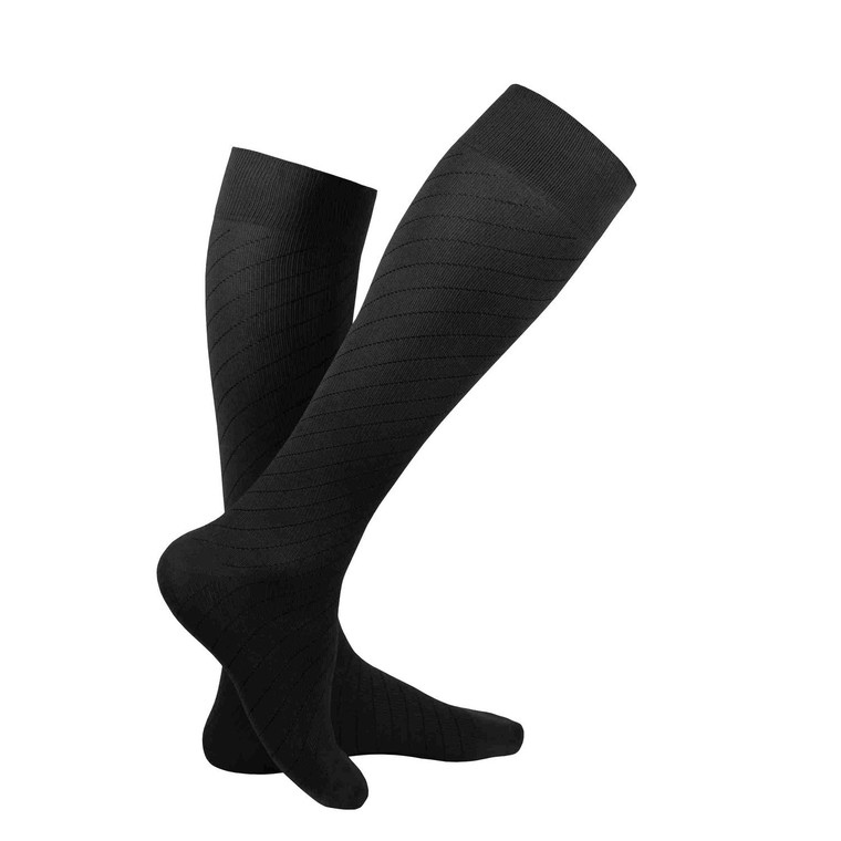 Truform Travel Compression Socks for Men and Women, 15-20 Knee High Over Calf Length, Black, Small