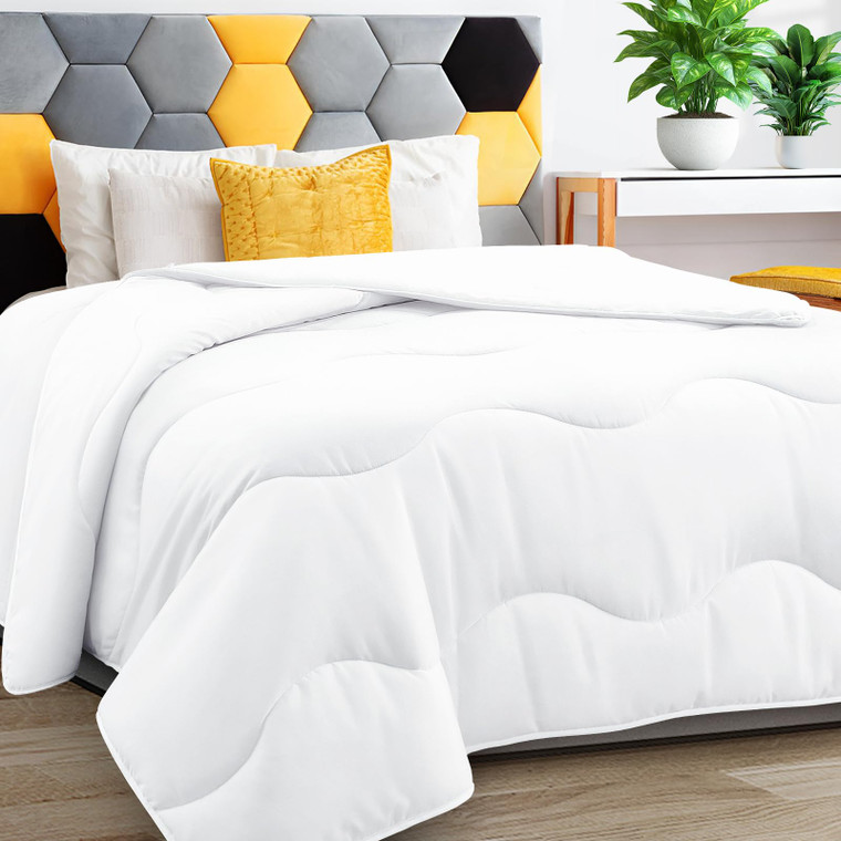 MEELUS Lightweight Comforter Cooling White, All Season Duvet Insert Breathable King Size Summer Bedding, Soft Microfiber Cool Down Alternative Quilt