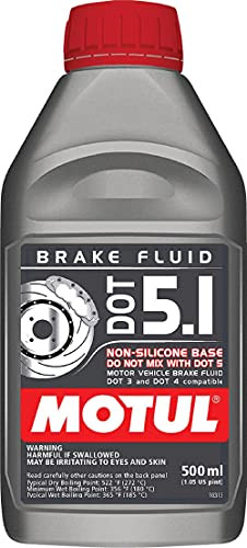 Motul DOT 5.1 Synthetic Brake Fluid - Non-Silicone Based Formula, 500ml Bottle (100951)