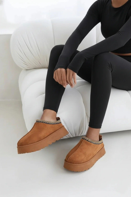 Chestnut Flatform Slippers With Braid