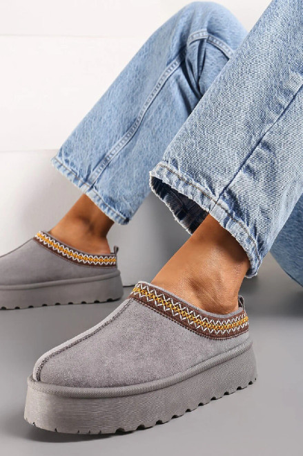 Grey Flatform Slippers With Braid
