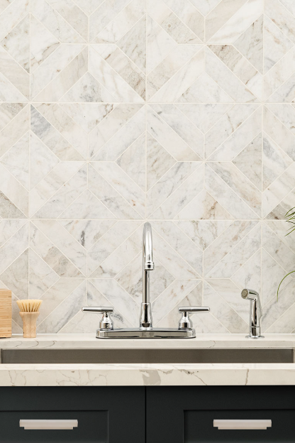 Arabescato Venato White Honed Marble Argyle Tile- 029
