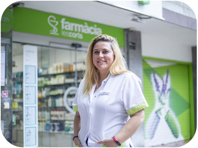 imagen empleado farmacia les corts