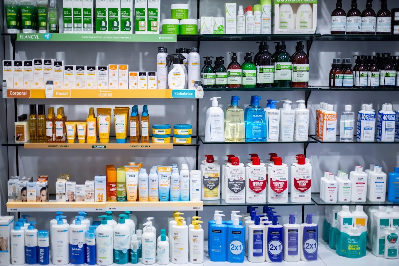 imagen 1 home farmacia les corts