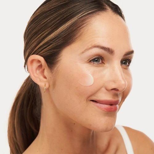 Skin Elite | C-Radical Defense Antioxidant Serum model