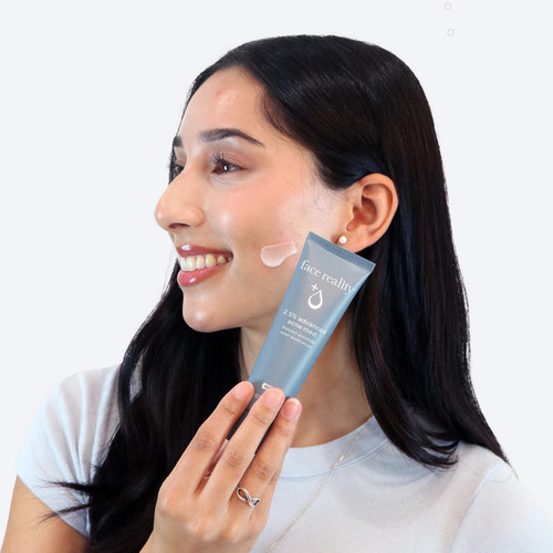 Face Reality 2.5% Advanced Acne Med 1.5 fl oz - Skin Elite - model 1 Face Reality 2.5% Advanced Acne Med 1.5 fl oz - Skin Elite - model 1