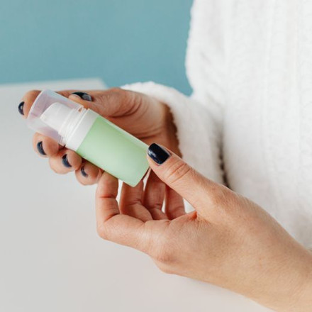 What’s Really in Your Skincare? Your Guide to Reading Labels