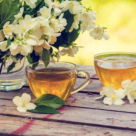 Skin Therapy With Green Tea Polyphenols