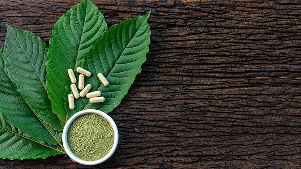 Kratom Products: A Comprehensive Guide to Varieties, Uses, and Safety