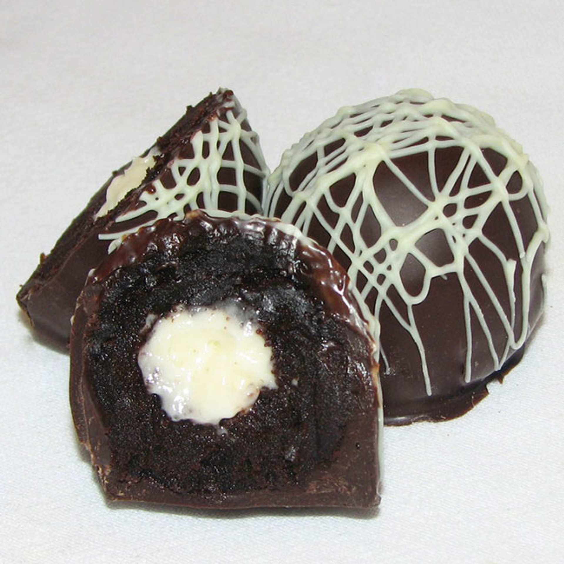 Assorted cake truffles Clearance