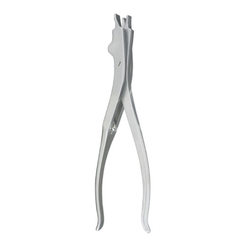 Cast Spreader McKesson Argent* 3 Prong 3 Prong Flat Blades Outside Serrated (EA)