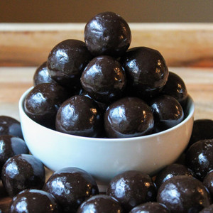 Dark Chocolate Triple Dipped Malted Milk Balls Dark Chocolate Triple Dipped Malted Milk Balls
