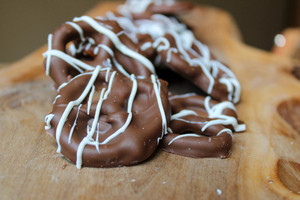 Milk Chocolate Dipped Pretzels Milk Chocolate Dipped Pretzels