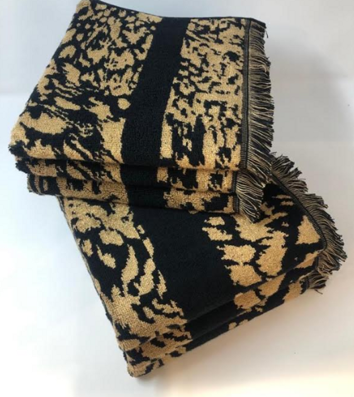 Leopard Towel Black