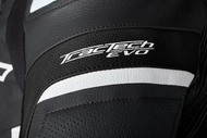 How to Choose Between Leather and Textile Gear