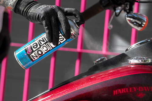 Muc-Off Usa Silicon Shine - 11 Oz. Net Wt. - Aerosol 227US