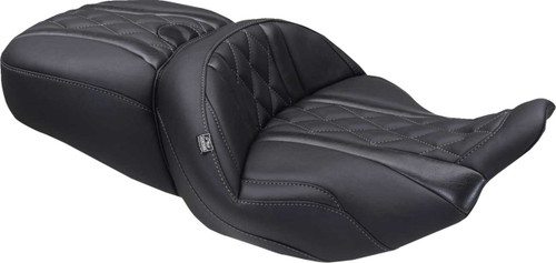 MUSTANG Deluxe One-Piece, 2-Up Seat - Diamond - Gunmetal Stitch - FLT/FLH '23-'25 89411GM
