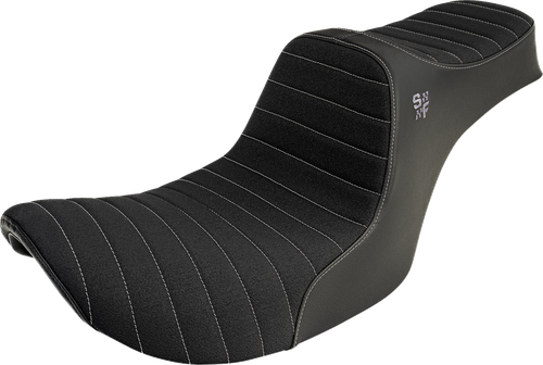 SLYFOX High Noon Seat - Vinyl - Silver Classic Stitch - FXR '82-'00 4738B