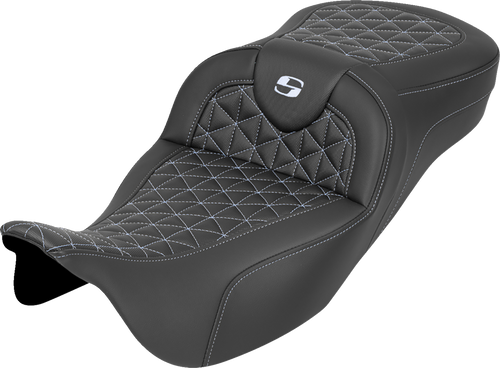 Saddlemen Roadsofa Tri Gripper Seat - Extended Reach - Silver Stitch - W/O Backrest - Flh/Flt '08-'25 808-07B-21105