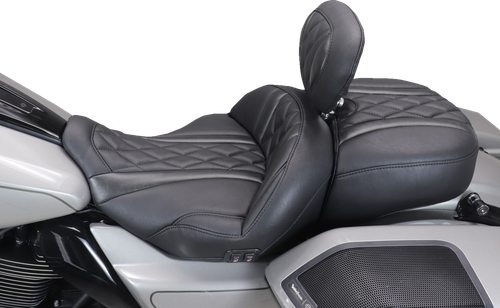 Mustang Heated Super Touring One Piece 2-Up Seat - Deluxe Diamond - Black Stitch - Flt/Flh '23-'25 89410