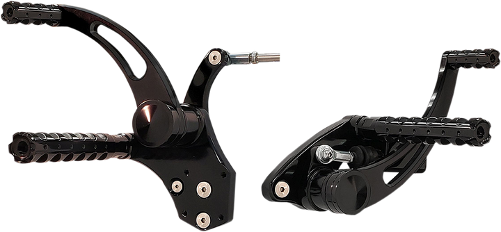 Accutronix Forward Control - Black - Slotted FC103-SSAKB