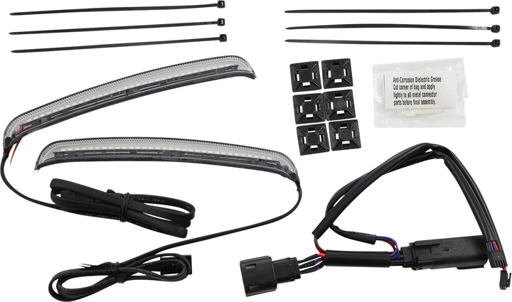Ciro Bag Blades - Red Turn Signals - Smoke Lens 40042