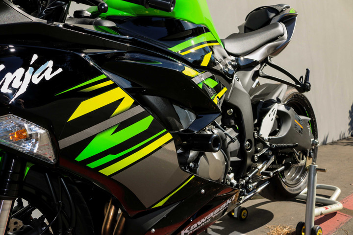 SHOGUN Pr/Frame Sliders Black Kaw 750-4459