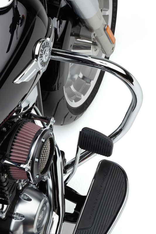 COBRA Freeway Bars 1.25" Chrome Flst (Exc Flstc) 00-17 601-2100
