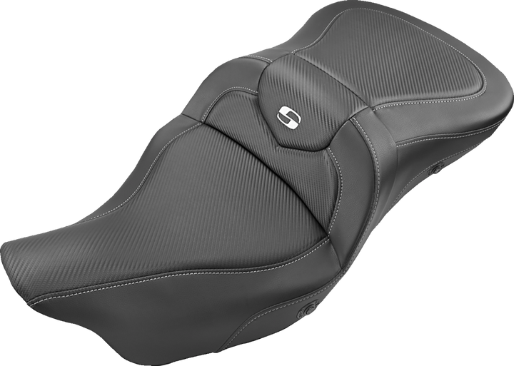 Saddlemen Extended Reach Roadsofa Seat - Carbon Fiber - Without Backrest - Heated - Fl '08-'24 808-07B-186HCT