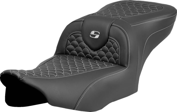 Saddlemen Roadsofa Seat - Dragon Scale Stitch - Silver Stitch - W/O Backrest - Fltr/Flhx '23-'24 823-07-20805