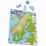 Larsen Norden & Baltikum map puzzle with four loose ocean and compass pieces floating above.