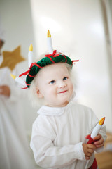 Moose Lucia Crown - Soft Plush Ring 