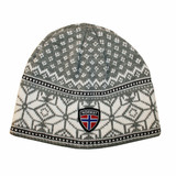 Grey and white knit hat with star pattern, Norway flag patch, and black trim.