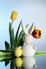 Pupujussi Rabbit with Easter Egg - White/Yellow