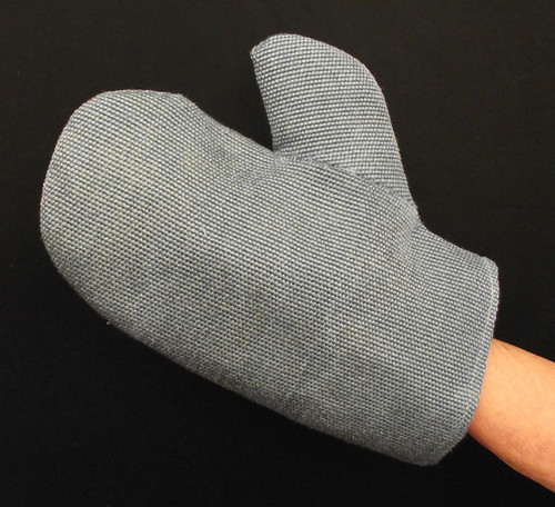 High heat mitts in DuPont Kevlar®, Ceramic or PBI Fire resistant fabric.