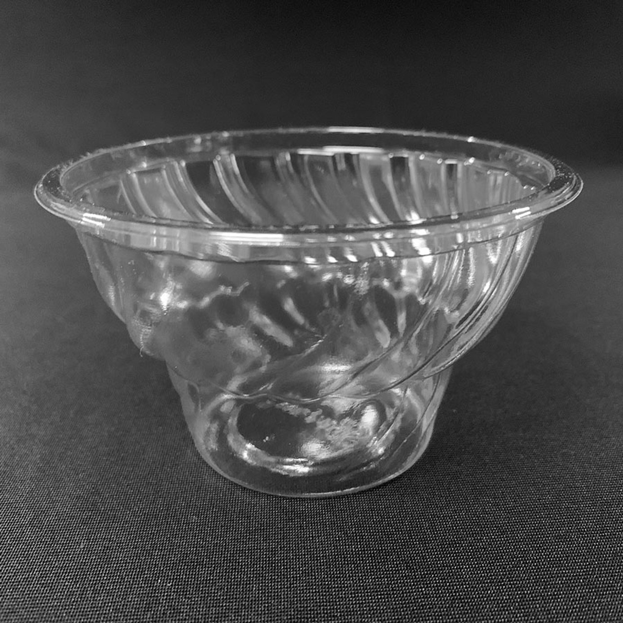 8 Oz. Clear Dessert Bowls With Lids - 6 Ct.