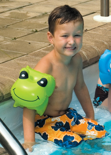 Set of 2 Inflatable Green Frog Animal Fun Swimming Pool Arm Floats For Kids, 7.5-Inch