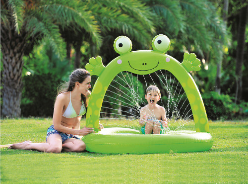 51" Green and Black Spotted Inflatable Happy Frog Children's Spray Pool