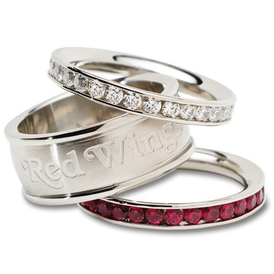 Logo Art RWI035CR-SZ7 Detroit Red Wings DETROIT RED WINGS TEAM LOGO CRYSTAL STACKED RING SET SIZE 7