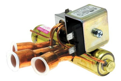 RHEEM 61-102498-08 -Ruud 1 1/8x7/8 24V Reversing Valve
