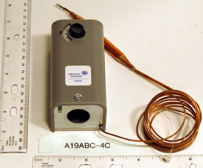 Johnson Controls 7111 Line Voltage Mechanical Thermostat, Heating/Cooling, 120 to 277VAC, 1 Stage 094723336263 .